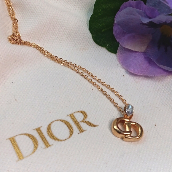 Christian Dior ✨️Cat Eye Gemstone Pendant 1990s Vintage Gold Plated Necklace - Picture 6 of 13